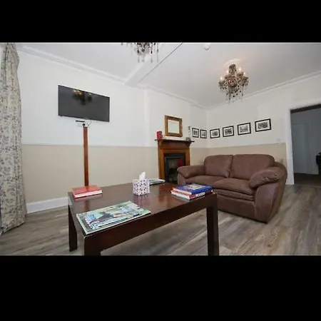The Square Townhouse Pensionat