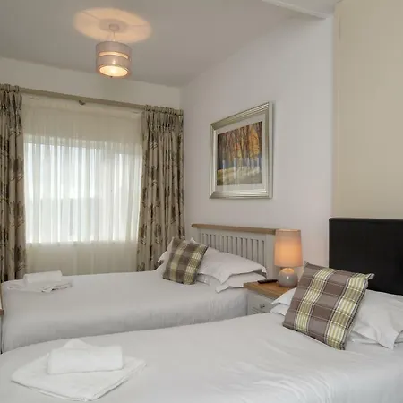 The Square Townhouse Pensionat *